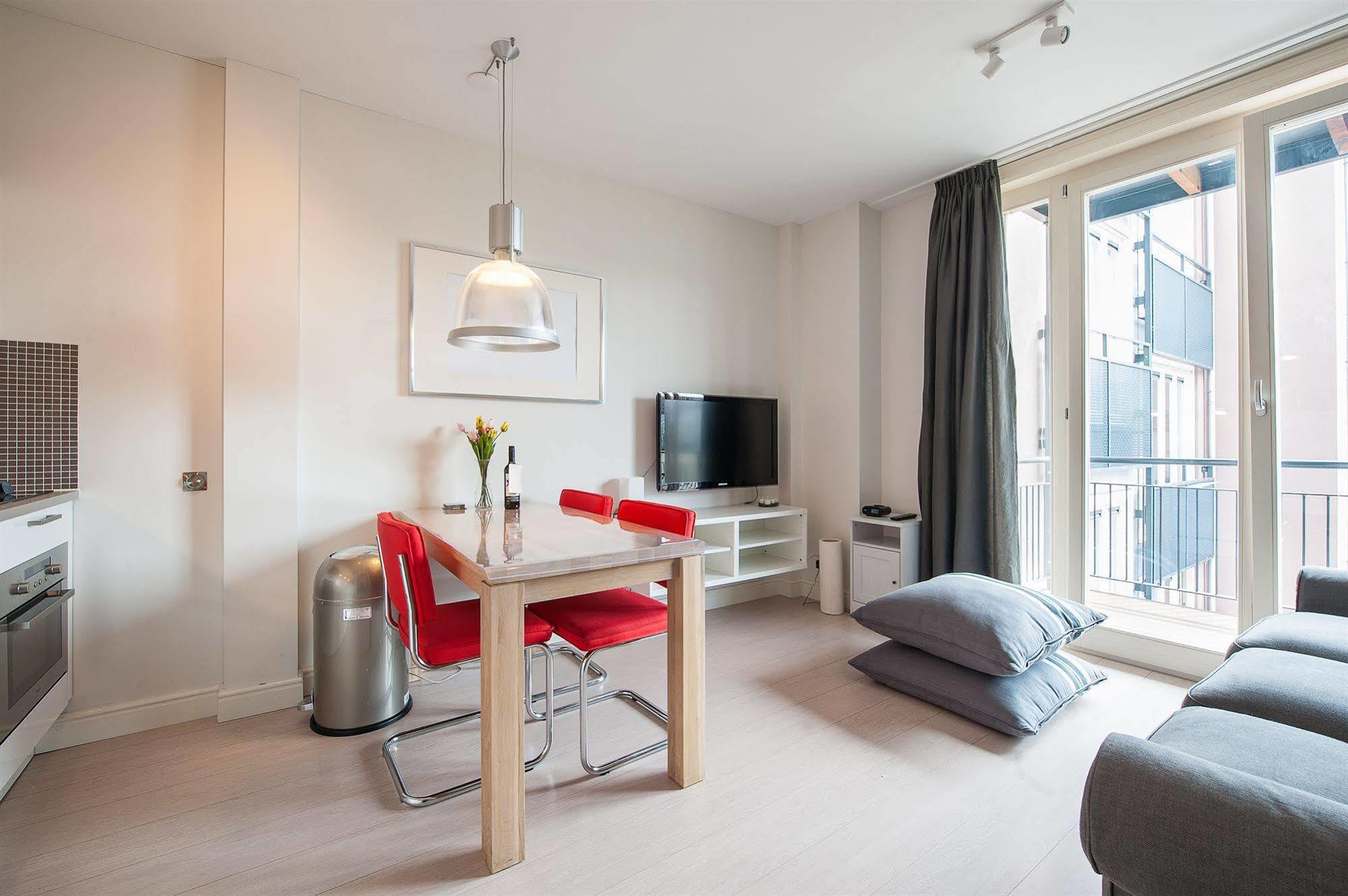 Short Stay Group Dapper Market Serviced Apartments Ámsterdam Exterior foto
